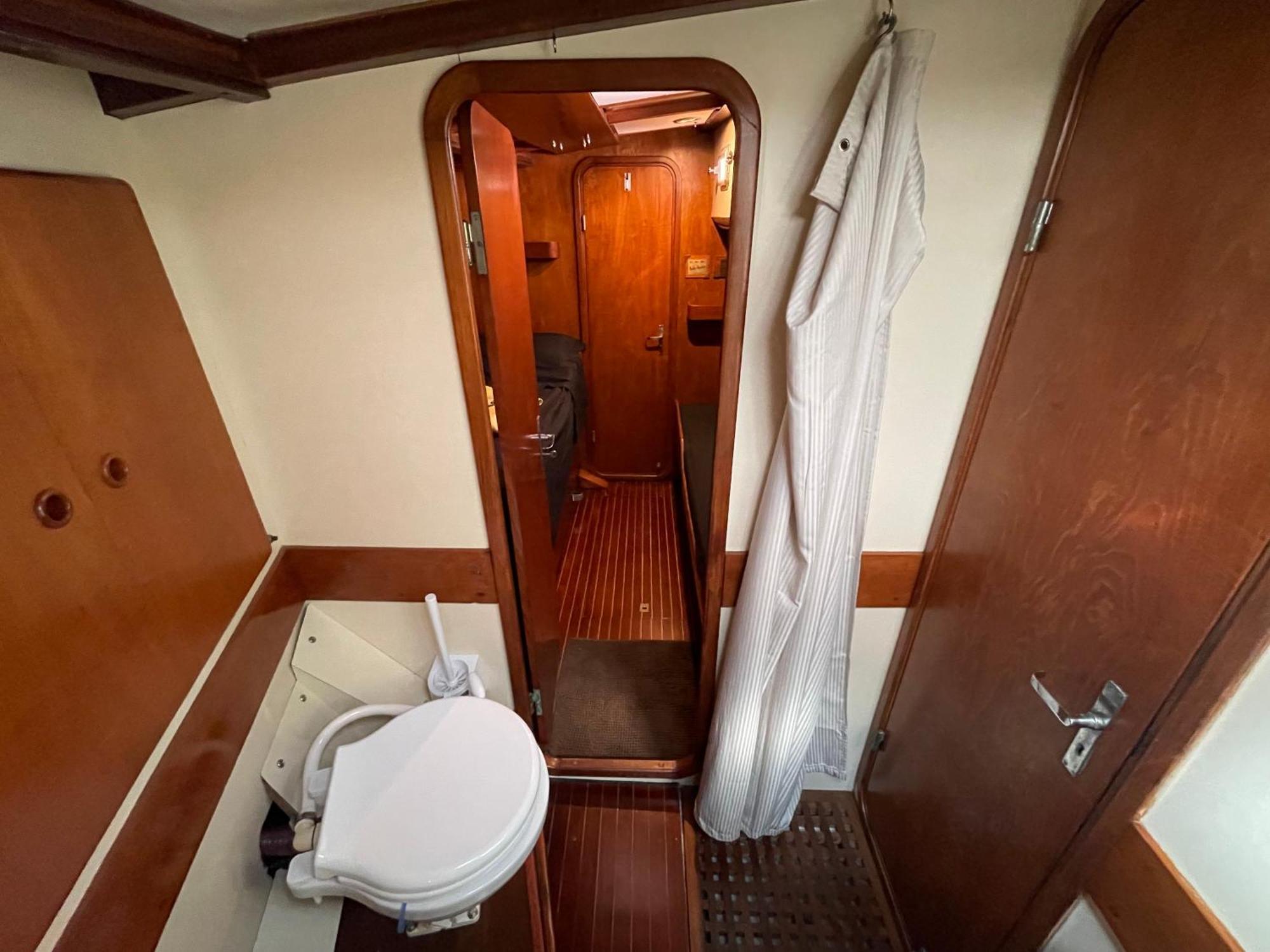 Sailboat B&B On Board คาตาเนีย ภายนอก รูปภาพ