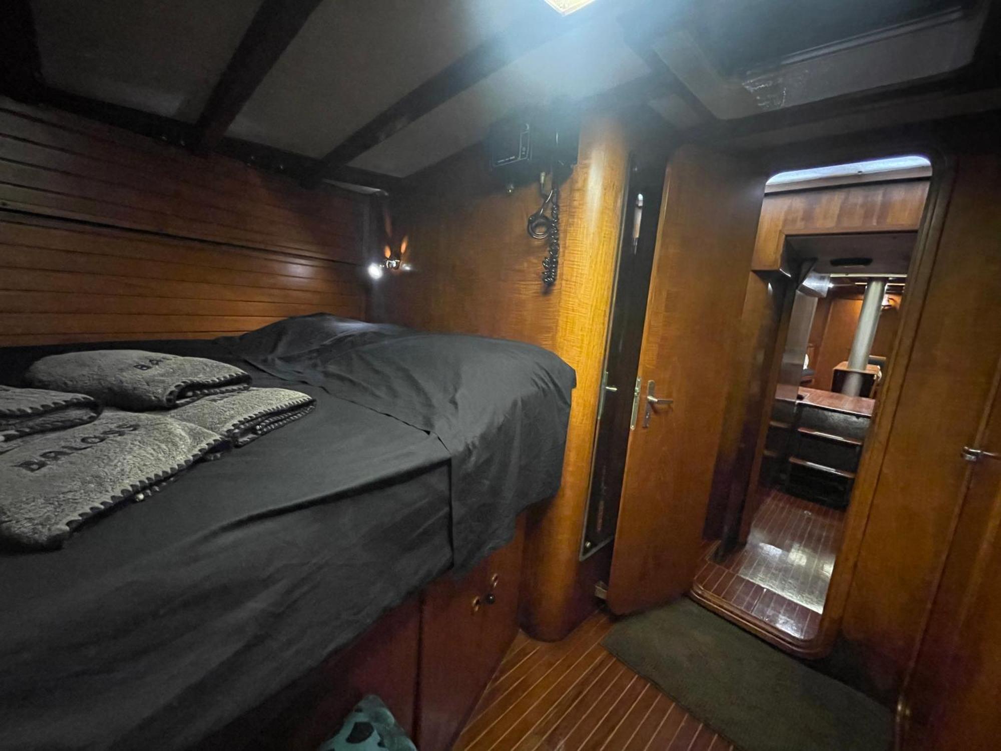 Sailboat B&B On Board คาตาเนีย ภายนอก รูปภาพ