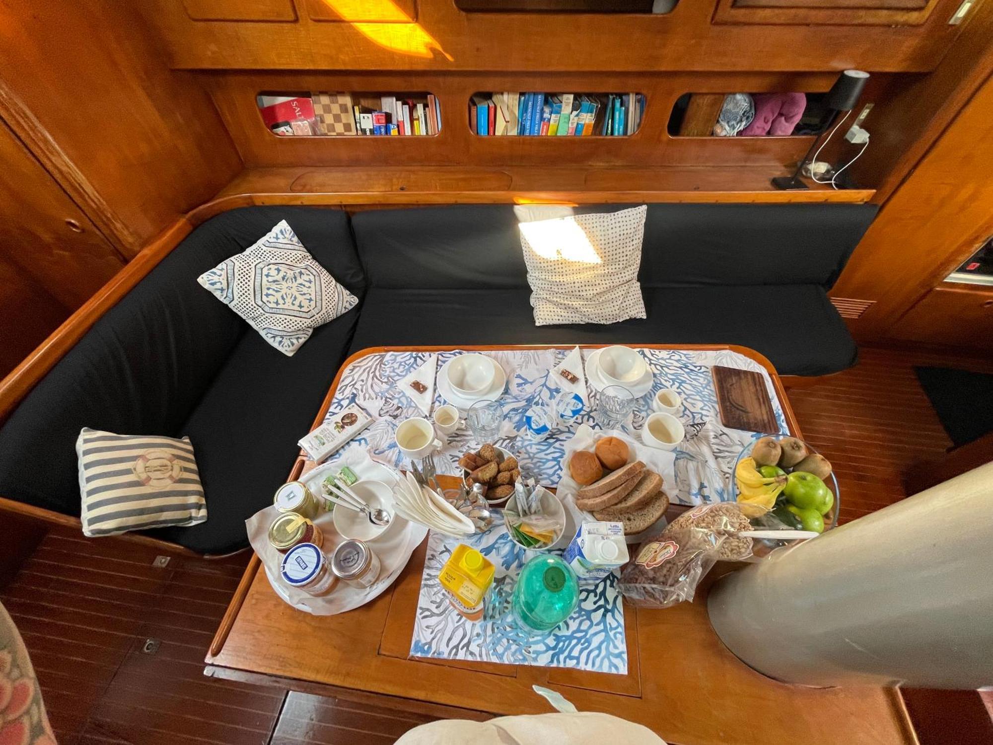 Sailboat B&B On Board คาตาเนีย ภายนอก รูปภาพ
