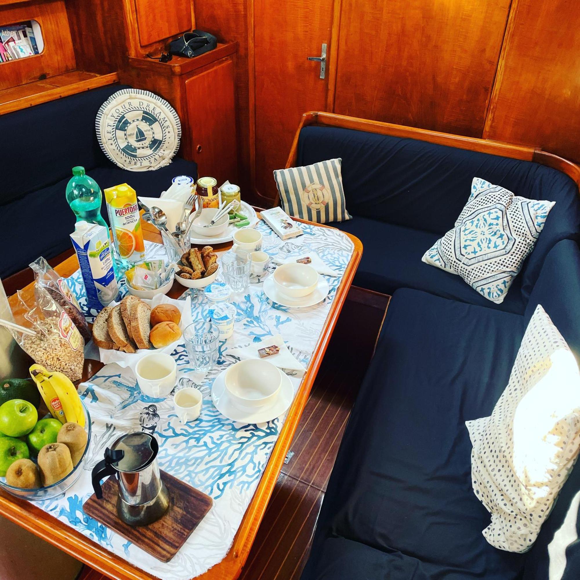 Sailboat B&B On Board คาตาเนีย ภายนอก รูปภาพ